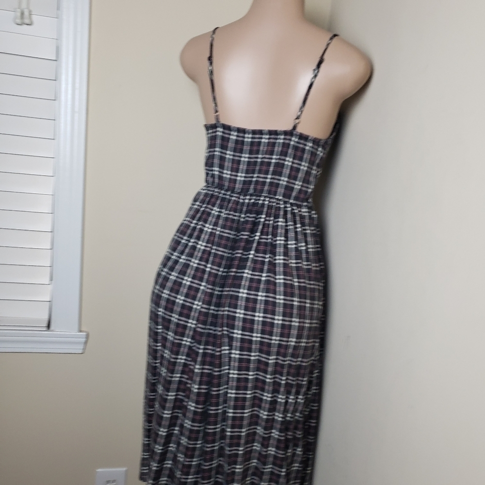TRUE CRAFT Checkered Pocket Midi Dress - Picture 7 of 9
